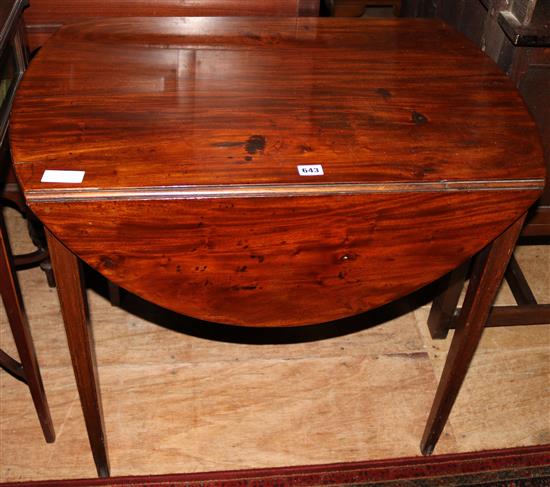 George III mahogany Pembroke table